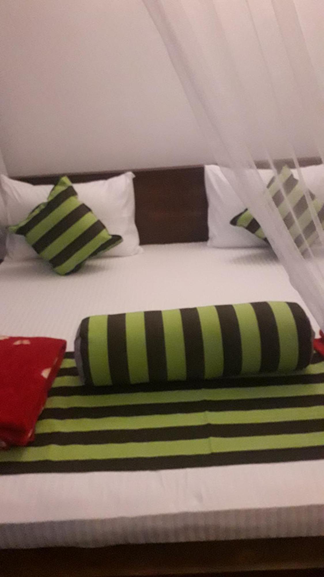 Udessa Rest Ella Apartment ภายนอก รูปภาพ